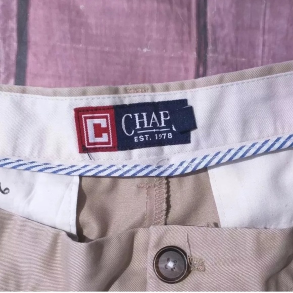 Ralph Lauren Chaps Khaki Pants. 36W x 34L - Picture 5 of 5